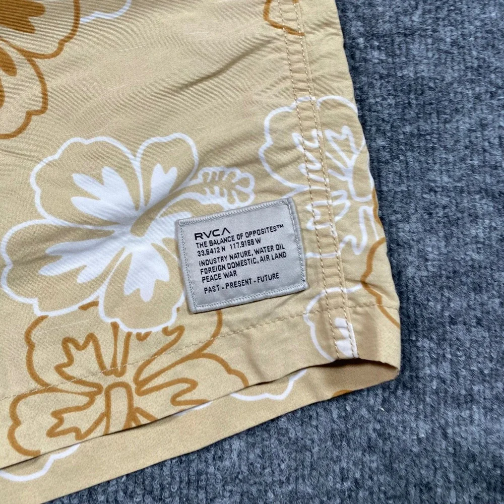 RVCA Mens Board Shorts Tan White Hibiscus Floral Print Swim Trunks Size‎ 36